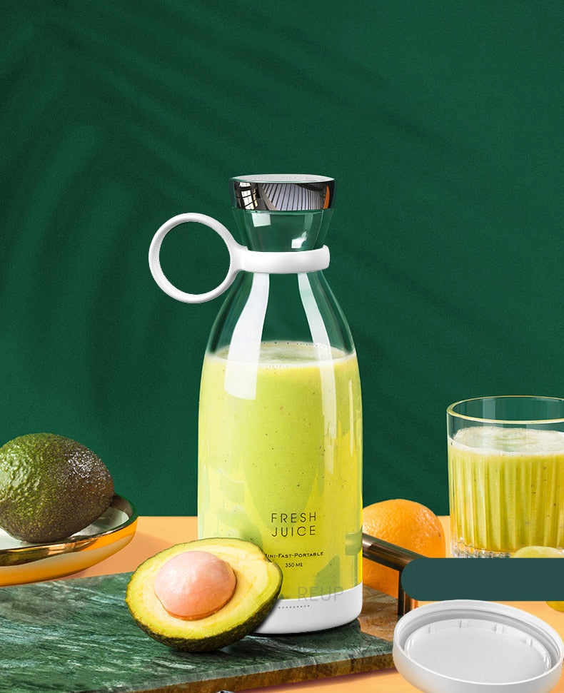 Fresh Juice mini Portable Blender for Smoothies, Freshly Squeezed Juices, Milkshakes and Baby food
